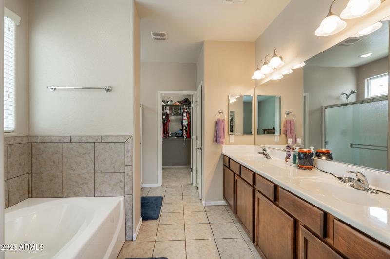 25-web-or-mls-13109-e-gonzalez-st