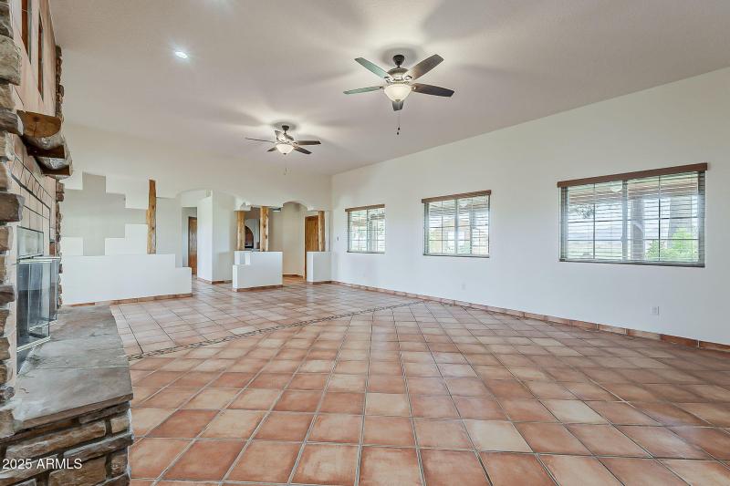 13-web-or-mls-Linda-13