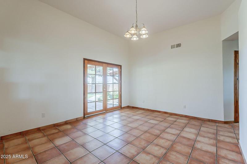 21-web-or-mls-Linda-21