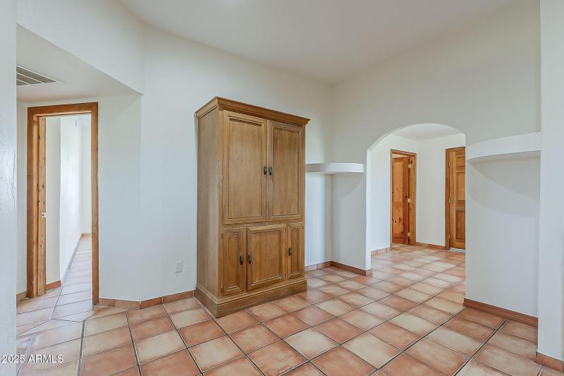 30-web-or-mls-Linda-30