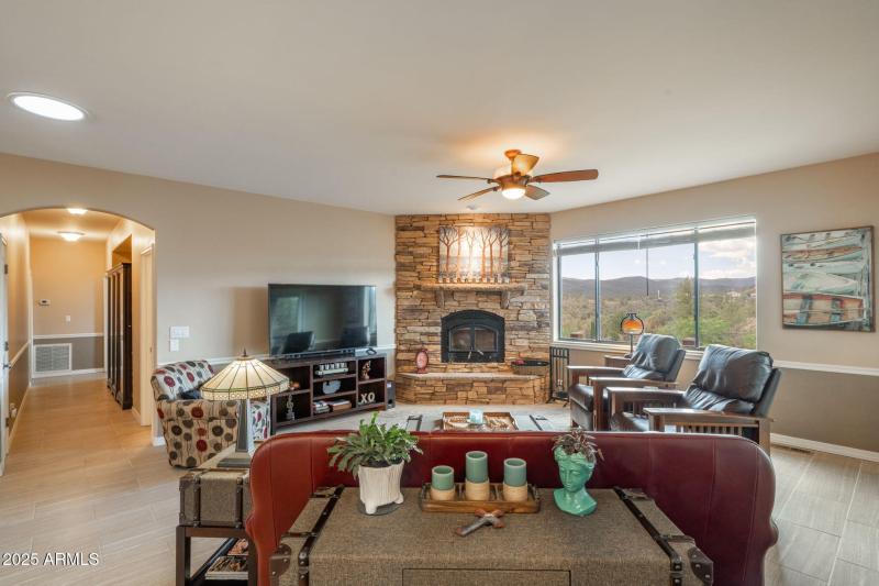 28-web-or-mls-4995-cactus-pl