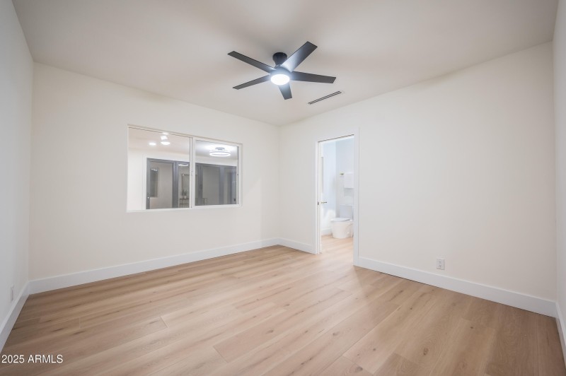 bedroom_2
