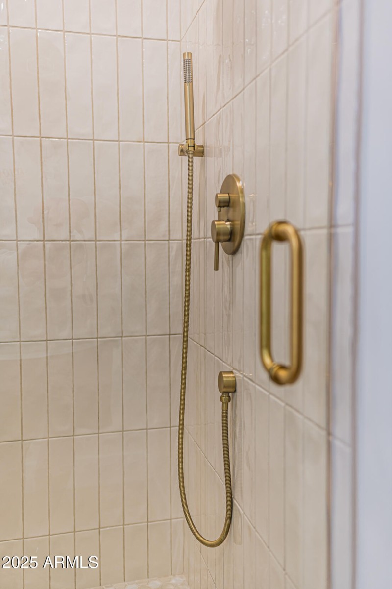 shower_highend_fixtures