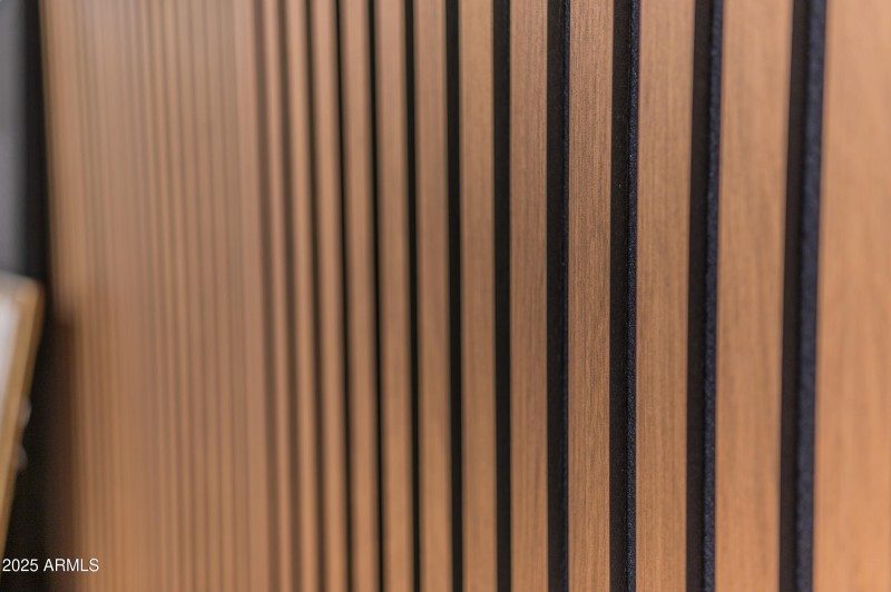 wall_covering_detail