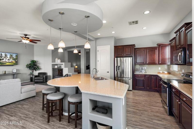 BEAUTIFUL STAGGERED CABINETS &