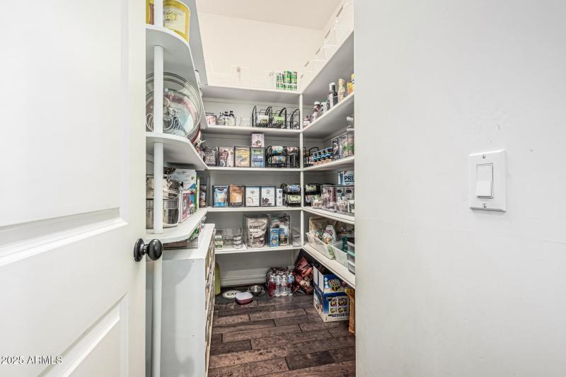Large Walk in Pantry
