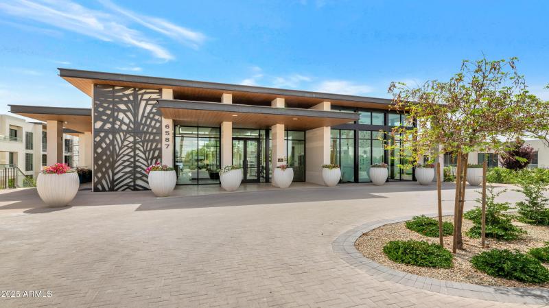 Front Drive Clubhouse