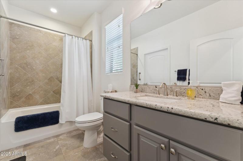 Guest Suite Bathroom