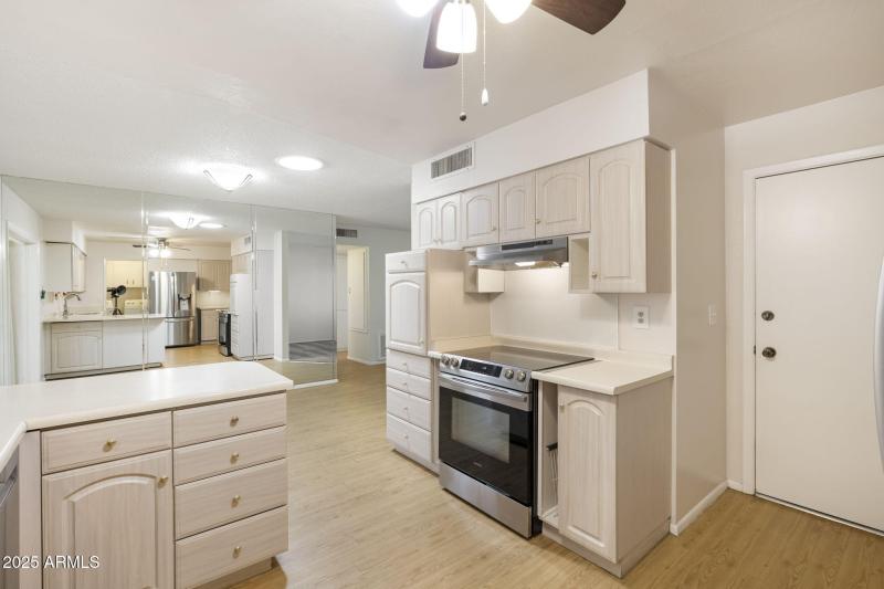 10222 N 105th Dr, Sun City - 235