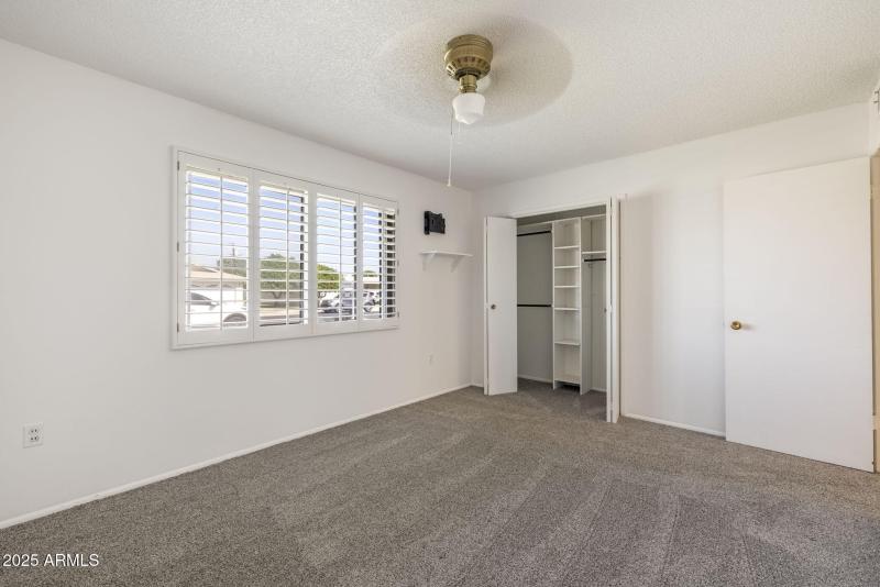 10222 N 105th Dr, Sun City - 285