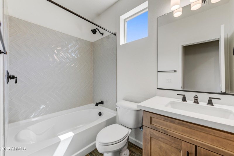 024_Guest Bath