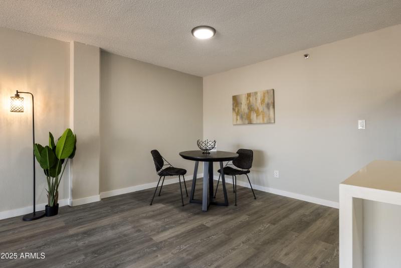 Redondo Condo Dinning Area 2.2