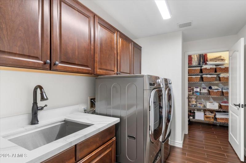 18-Laundry & Storage Room