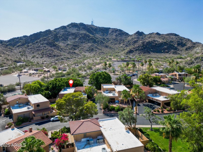 Close to hiking and biking trails