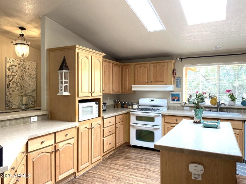 Lots of counterspace