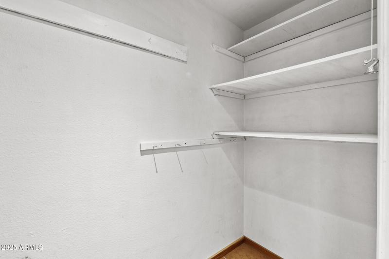 37_13671_N_111th_Ave37_mls