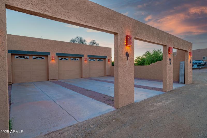 35916 N 213th Dr 00062