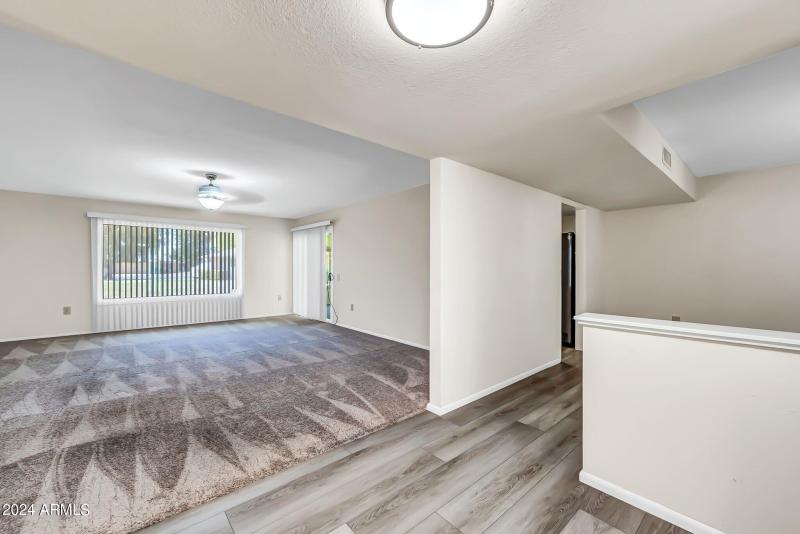 Inside Entry2 - 103rd