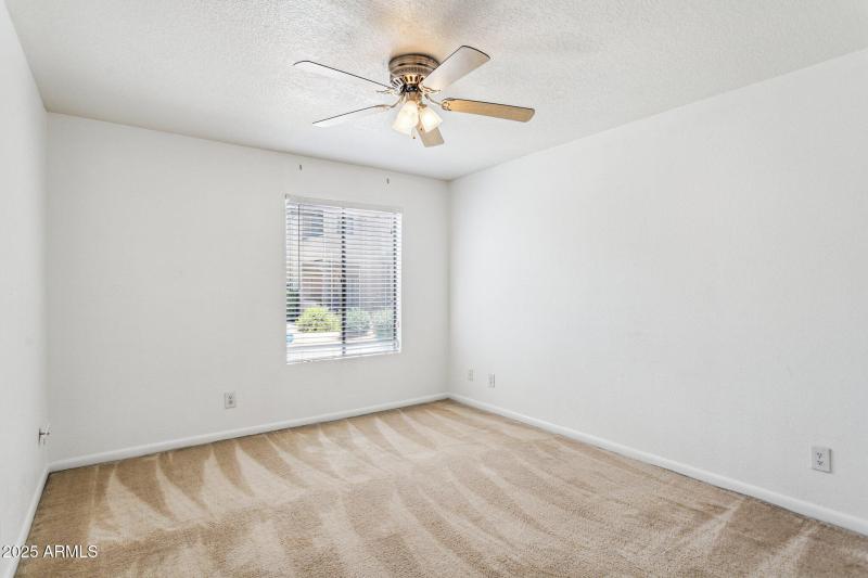 14-web-or-mls-5995-n-78th-st-1043