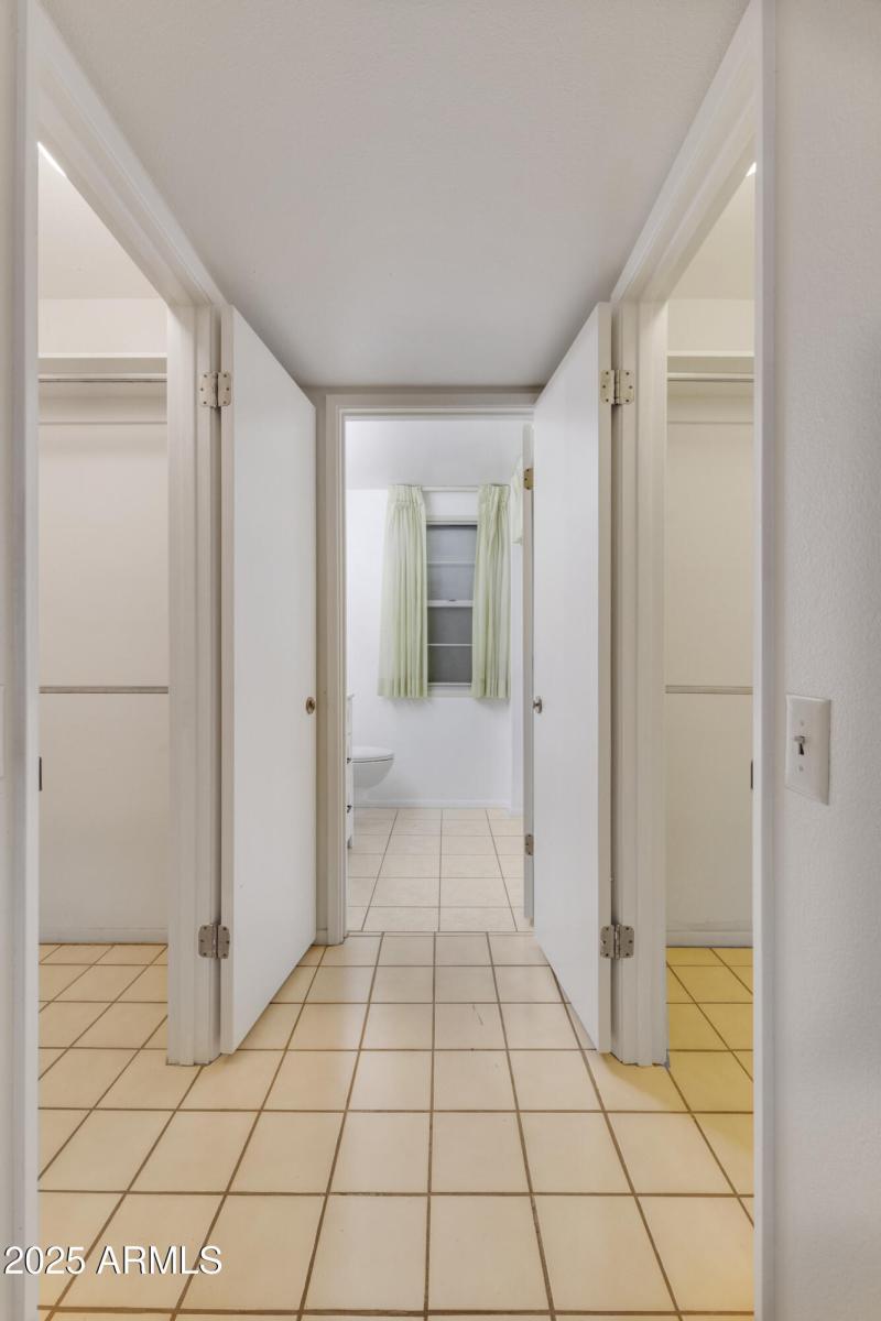 Sep Walk In Closets in Master