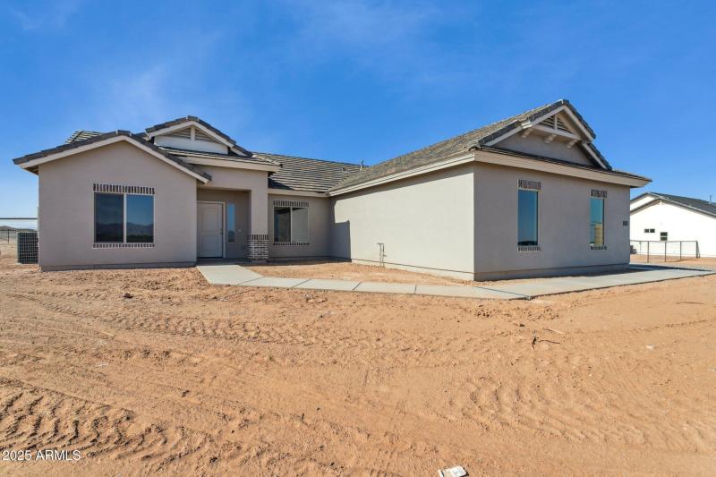 2-web-or-mls-22254-w-skinner-rd