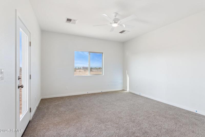 14-web-or-mls-22254-w-skinner-rd