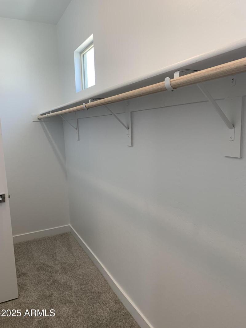 Mar Lot 5 - Prim Walk-in Closet
