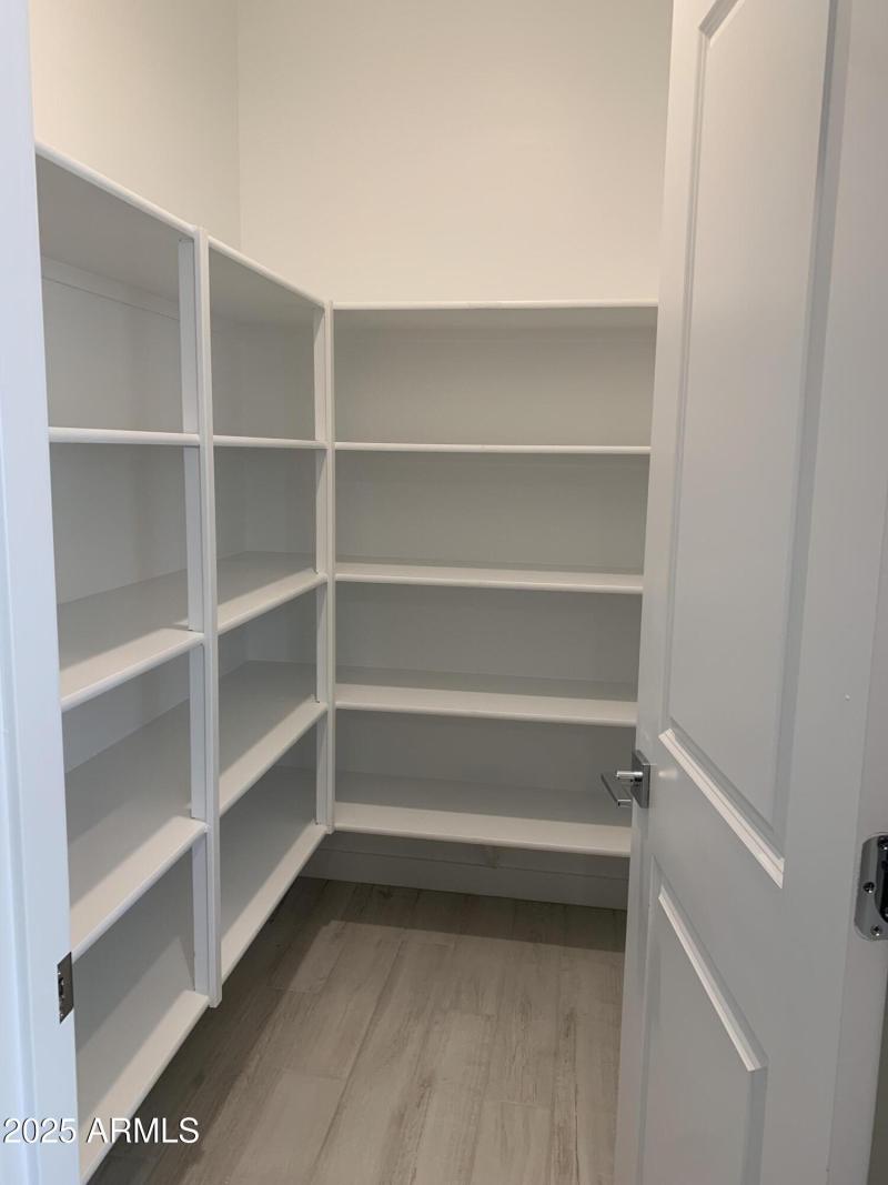 Mar Lot 5 - Walk-in Pantry