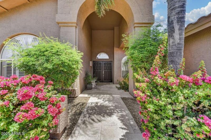 Inviting Front Entry