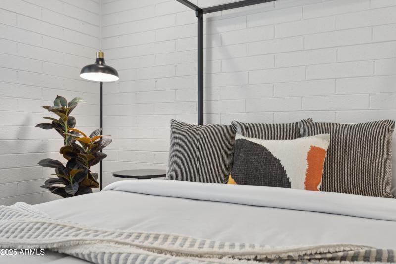 23-print-1142-e-tempe-dr