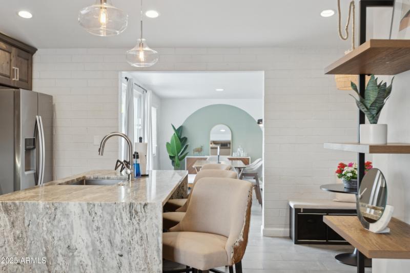 15-print-1142-e-tempe-dr