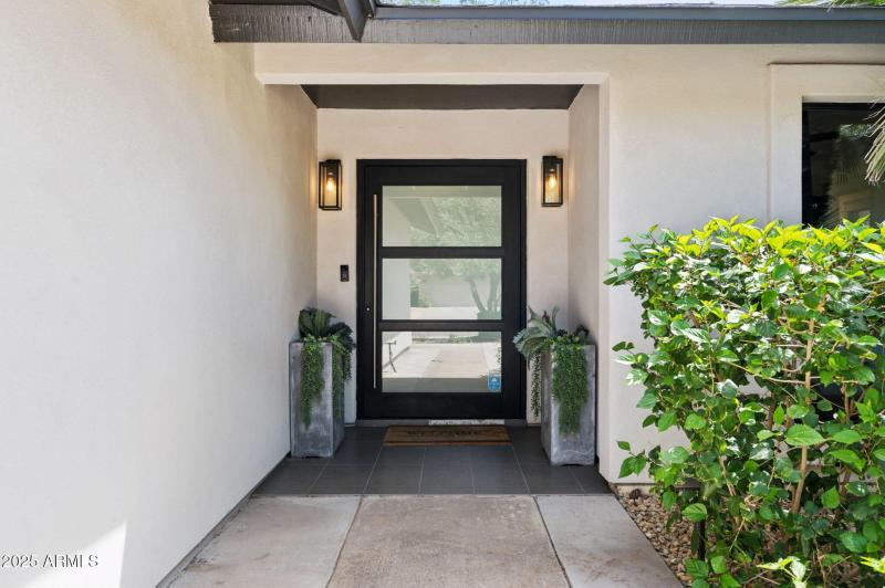 4-web-or-mls-5301-e-tierra-buena-ln