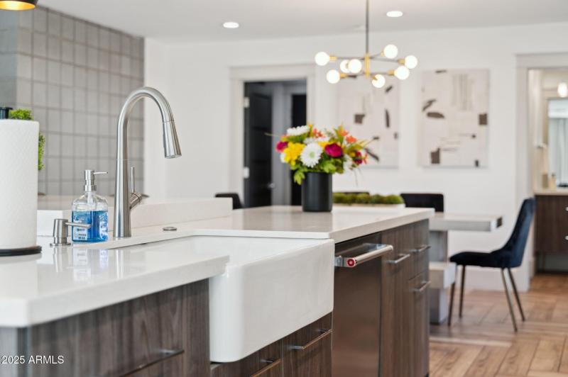 56-web-or-mls-5301-e-tierra-buena-ln