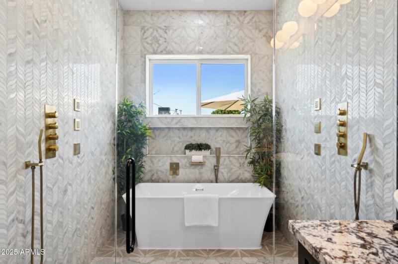 34-web-or-mls-6907-e-willetta-st