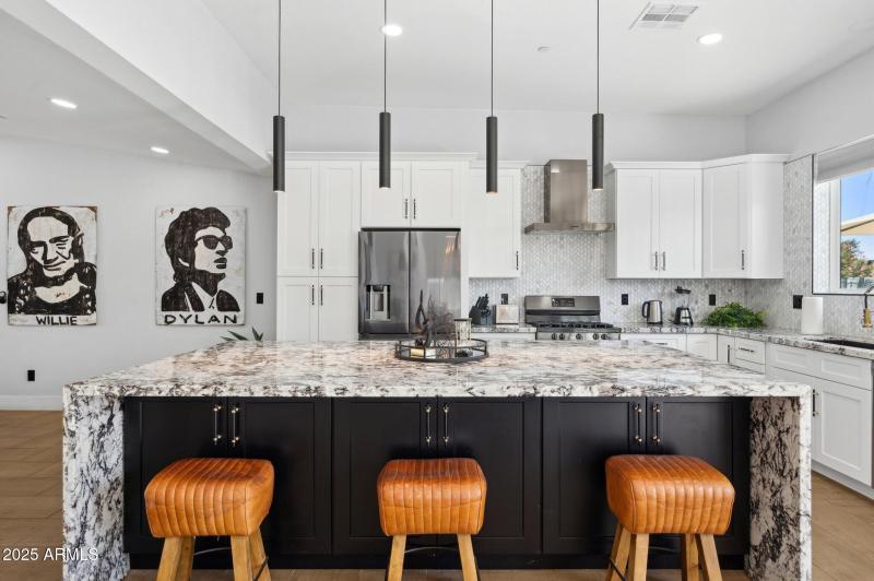 13-web-or-mls-6907-e-willetta-st