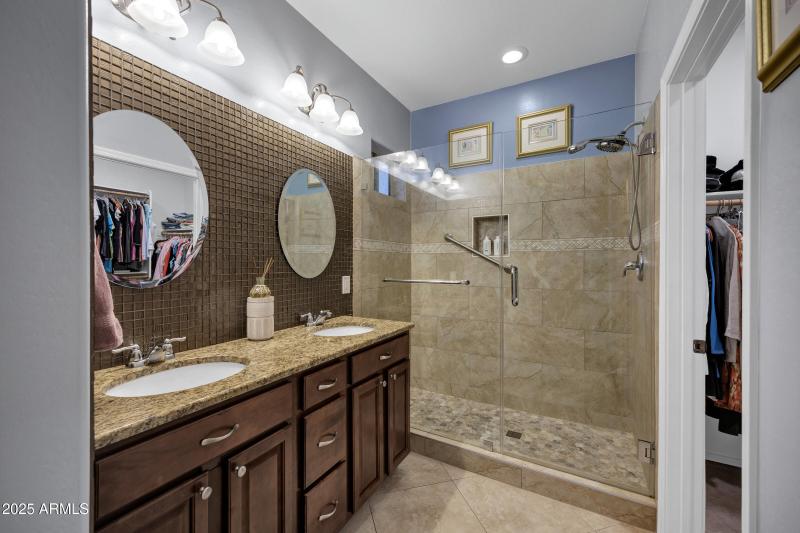 20194 N Riverbank Rd-24