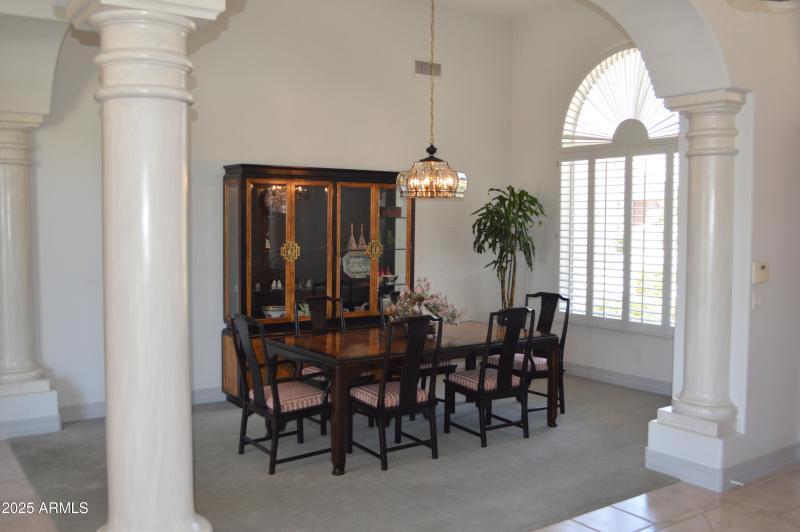 Dining room DSC_0031