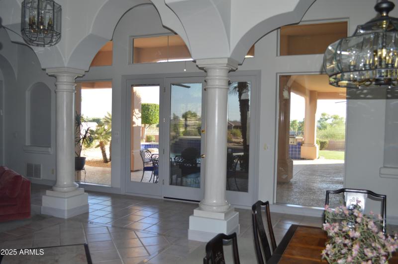 Dining room DSC_0111