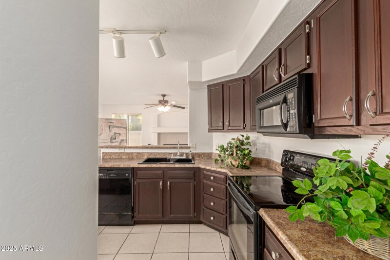 Efficient U-Shaped Layout