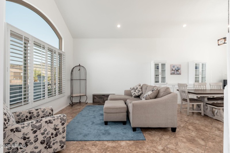 13 W Silverwood Dr - 05