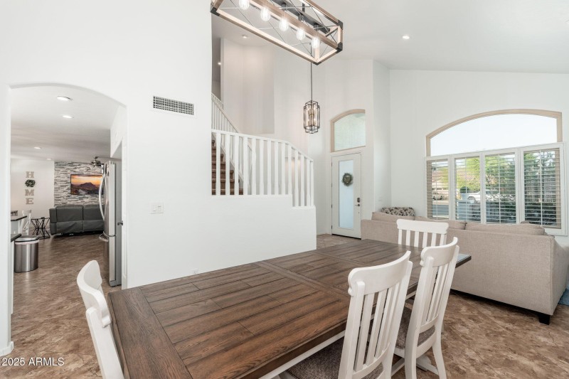 13 W Silverwood Dr - 08