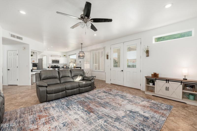 13 W Silverwood Dr - 19