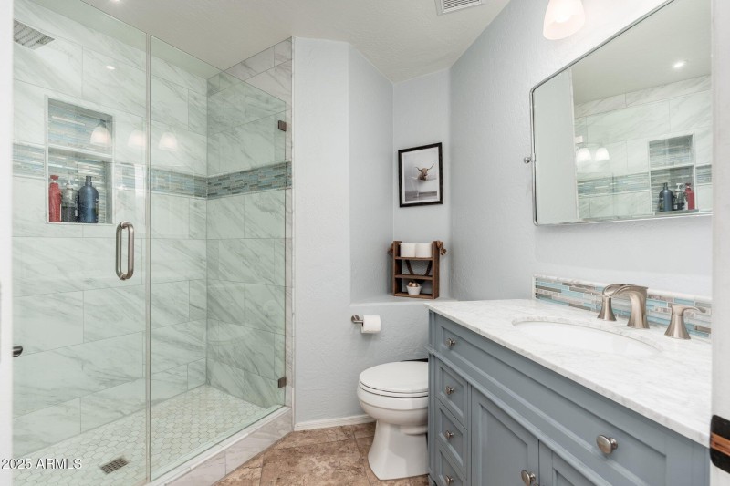 13 W Silverwood Dr - 37