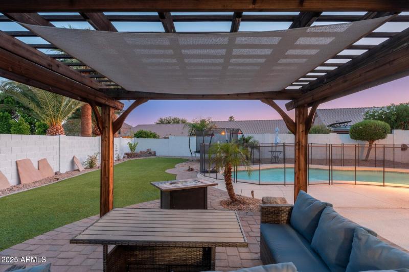 13 W Silverwood Dr - 63