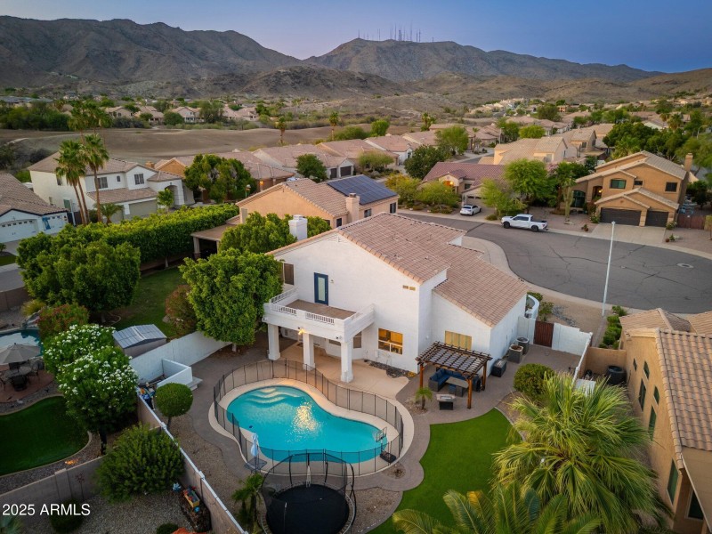 13 W Silverwood Dr - 78