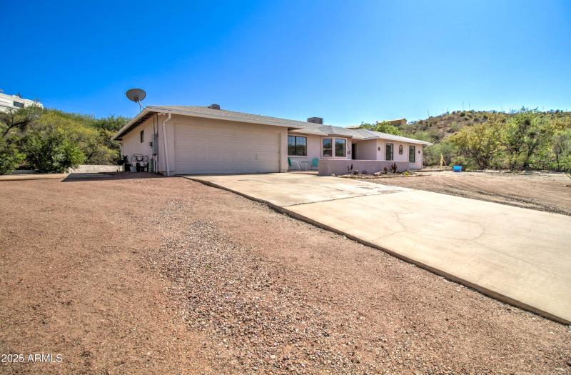 5808 Miami Gardens Dr-5