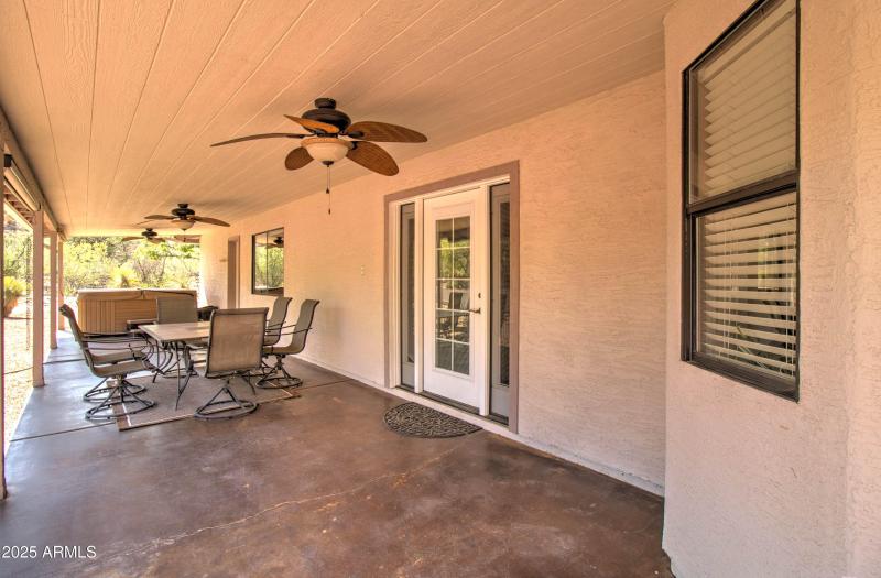 5808 Miami Gardens Dr-23