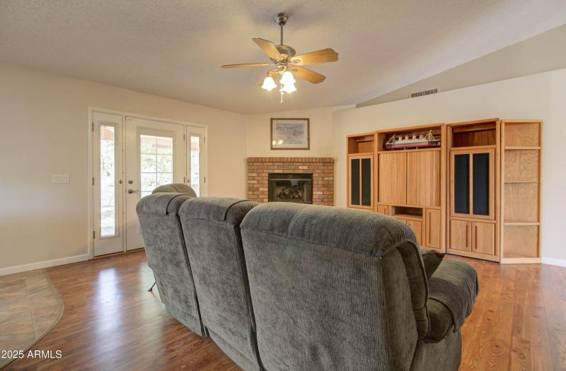 5808 Miami Gardens Dr-28