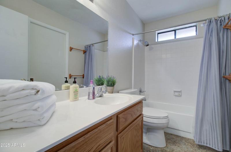 5808 Miami Gardens Dr-46