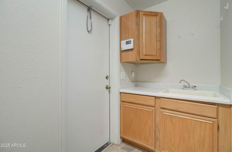 5808 Miami Gardens Dr-59